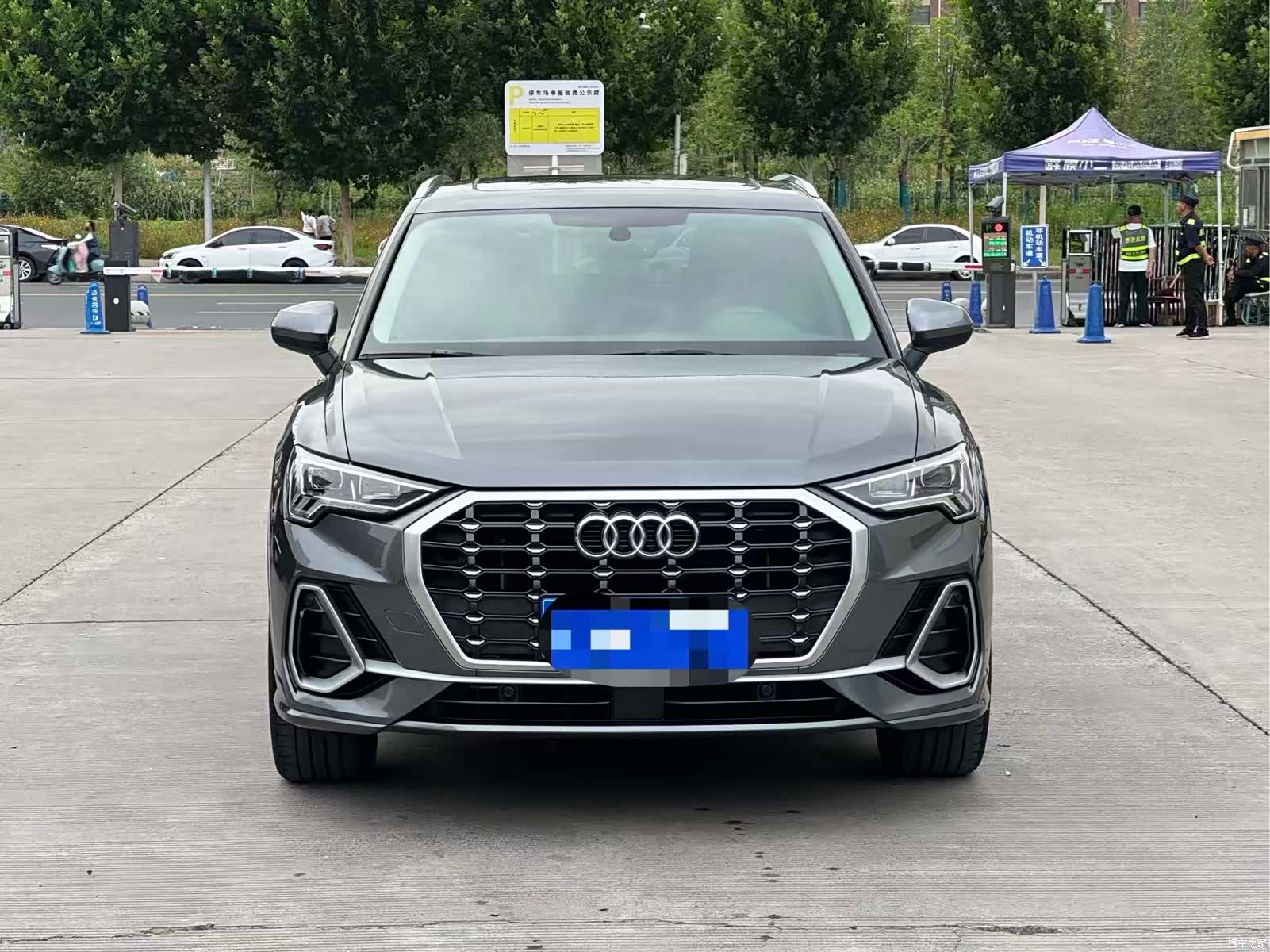 Audi Q3, 2022 1