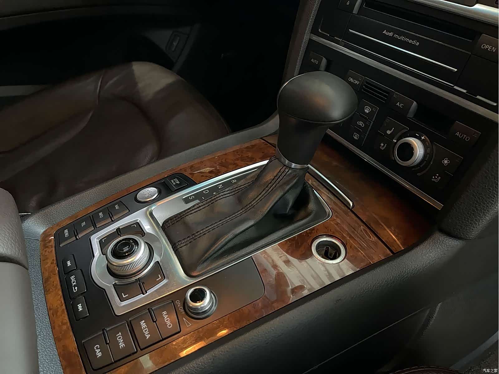 Audi Q7, 2015 16