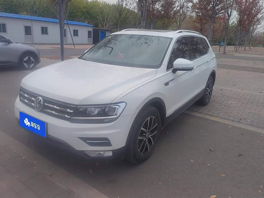Volkswagen Tiguan L