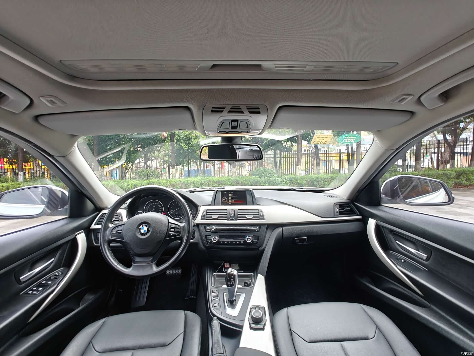 BMW 3 Series, 2015 10