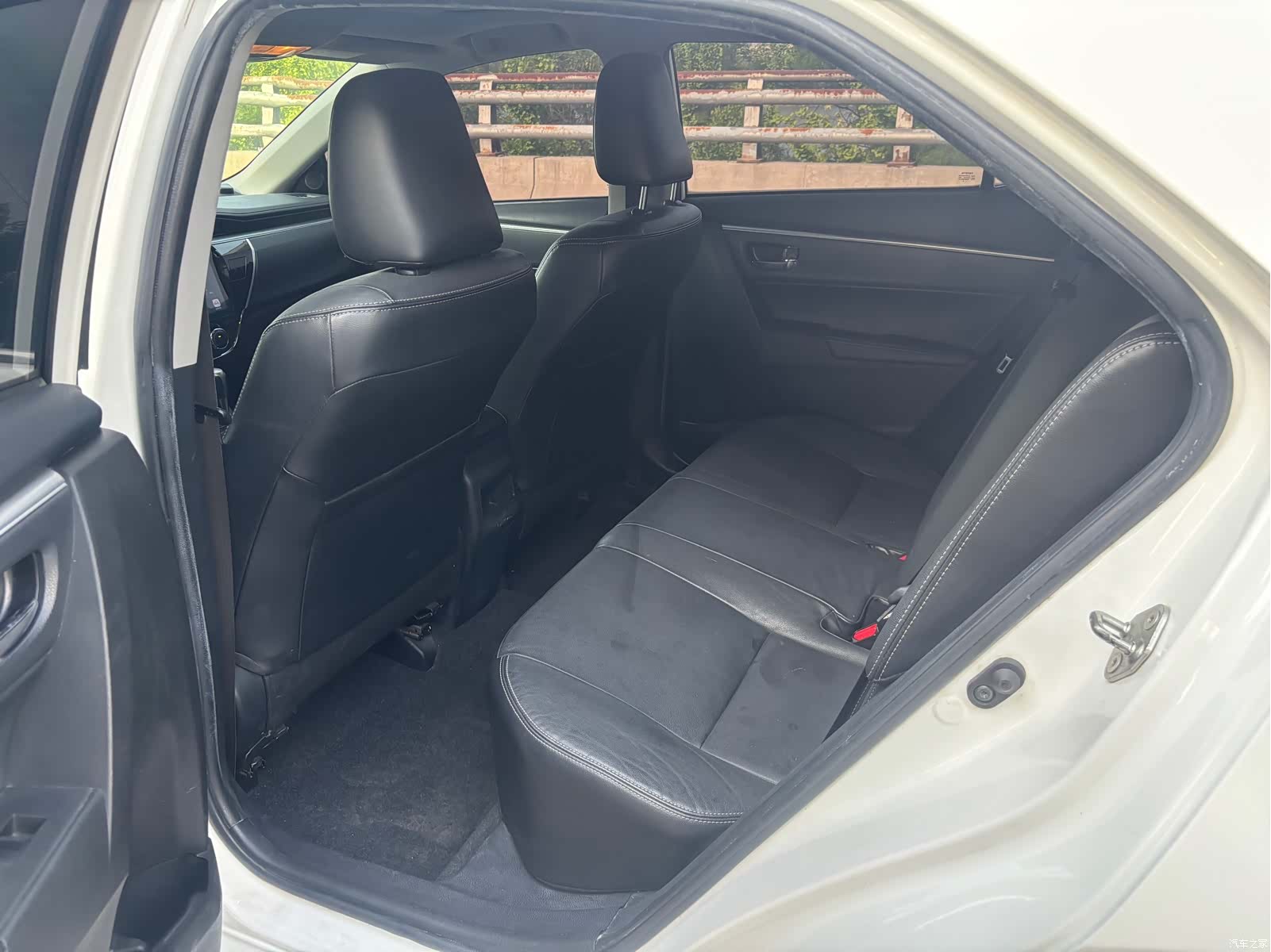 Toyota Corolla, 2015 6