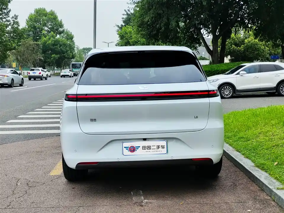 Li Auto Ideal L6