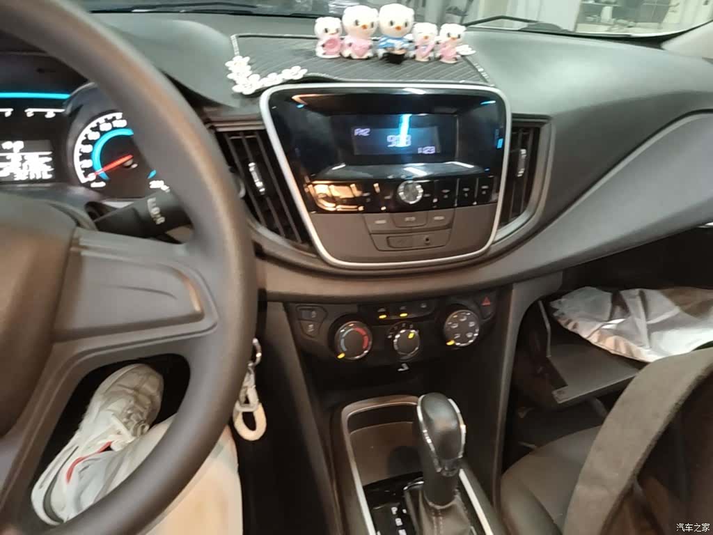 Chevrolet 320, 2019 13