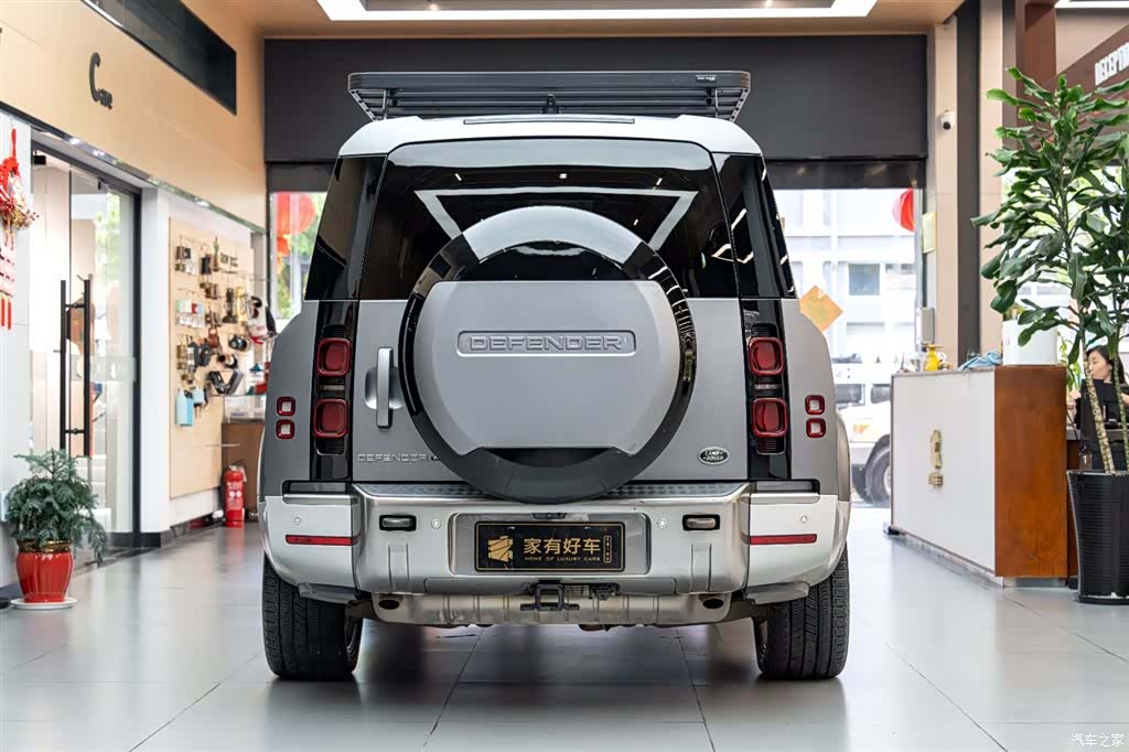 Land Rover Defender, 2023 все фото