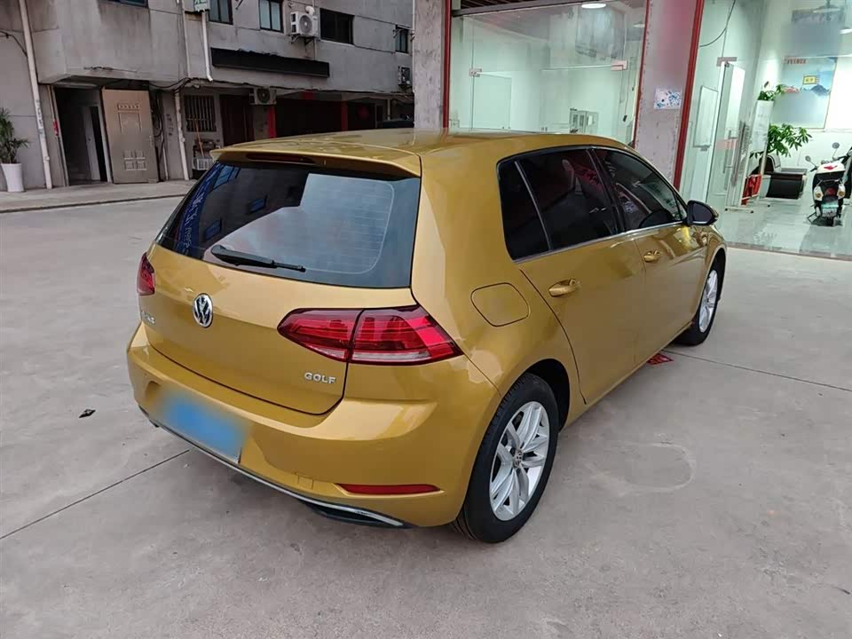 Volkswagen golf