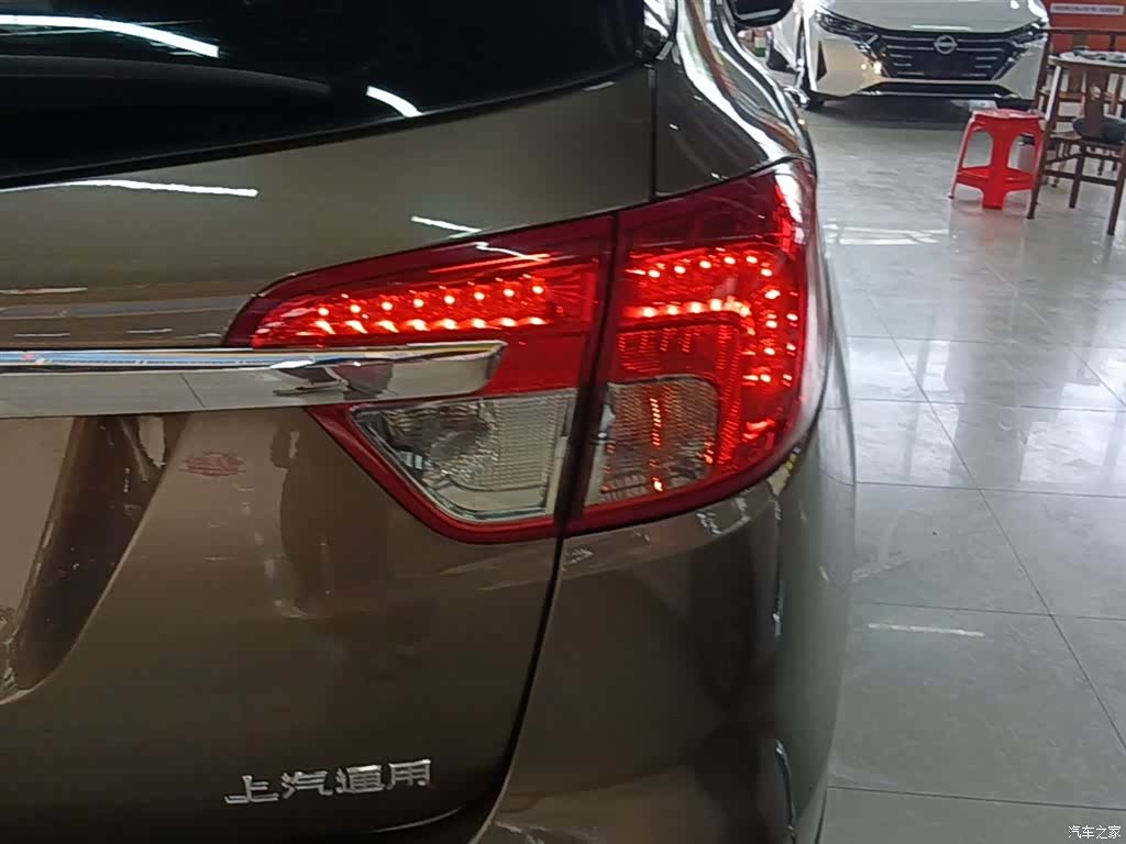 Buick Envision Plus, 2017 8