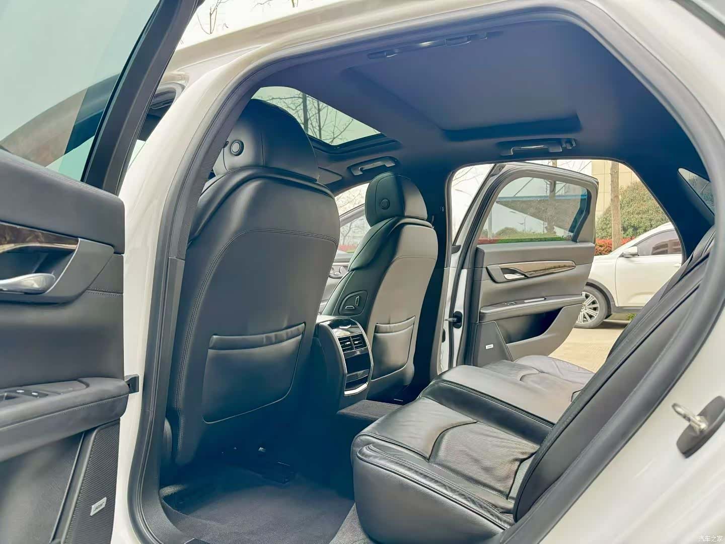 Cadillac CT6, 2018 8