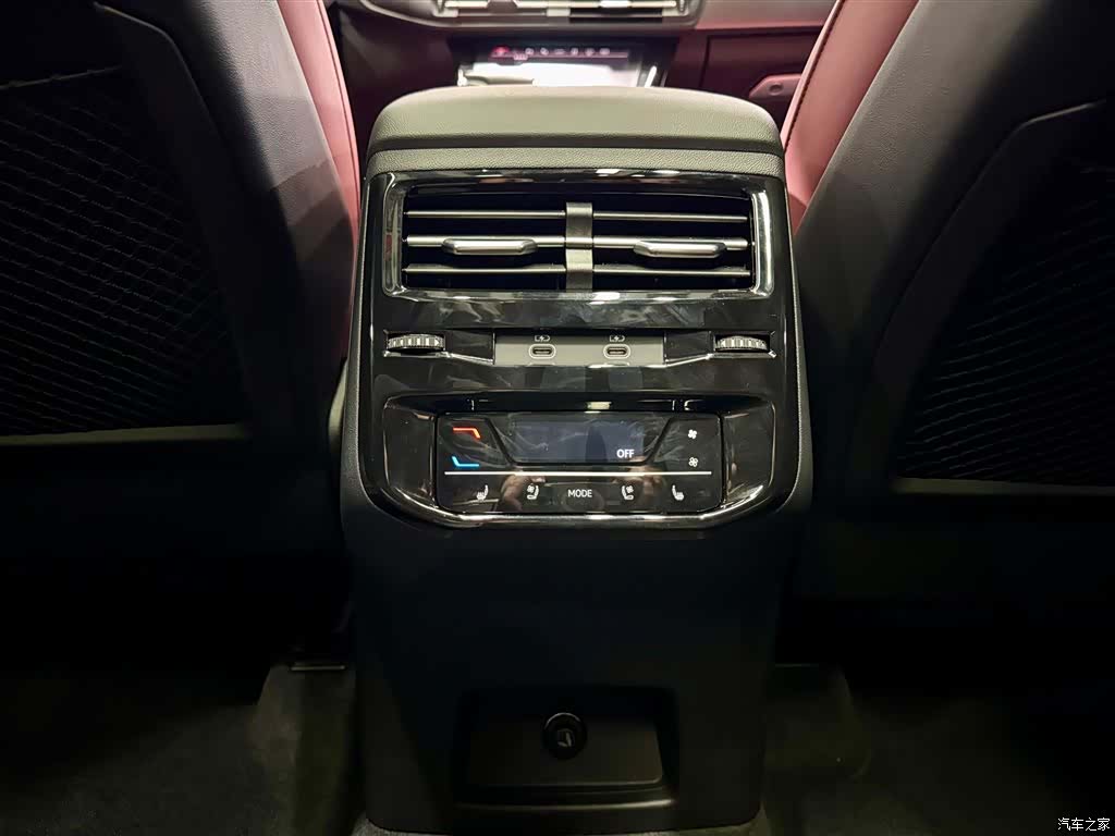 Audi Q6, 2023 27