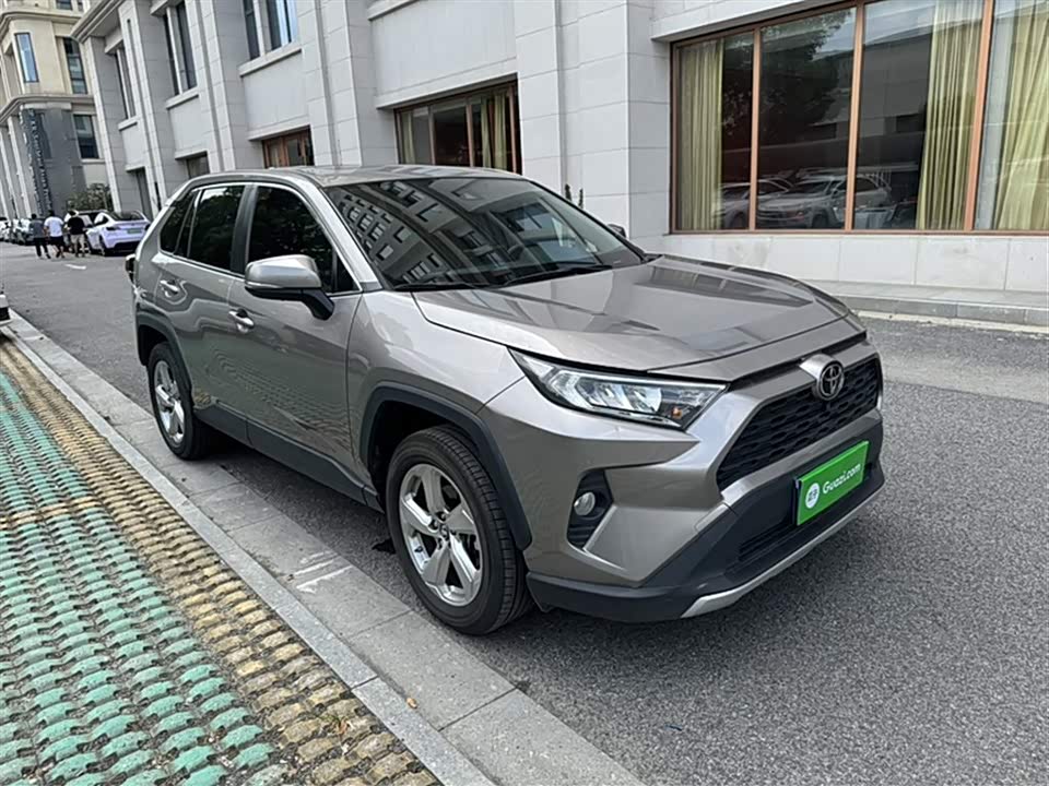 Toyota RAV4 Rongfang