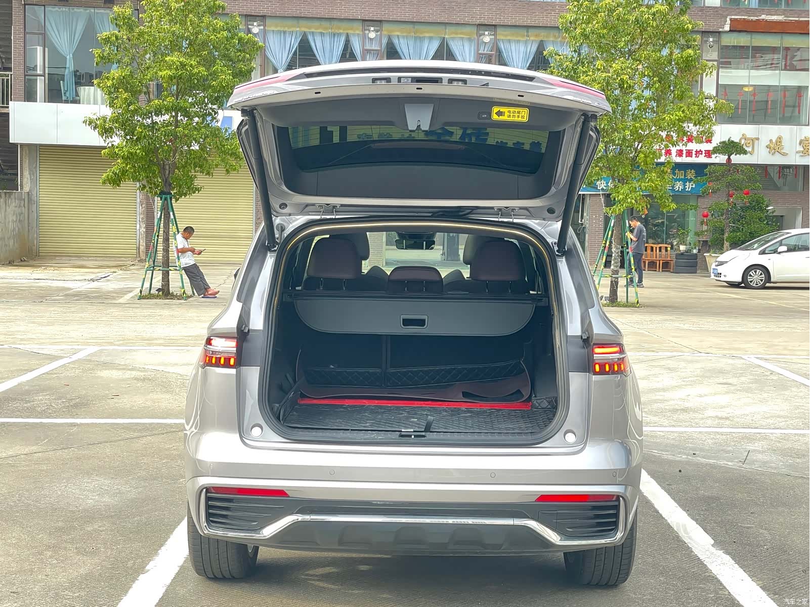 Geely Xingyue L, 2024 37