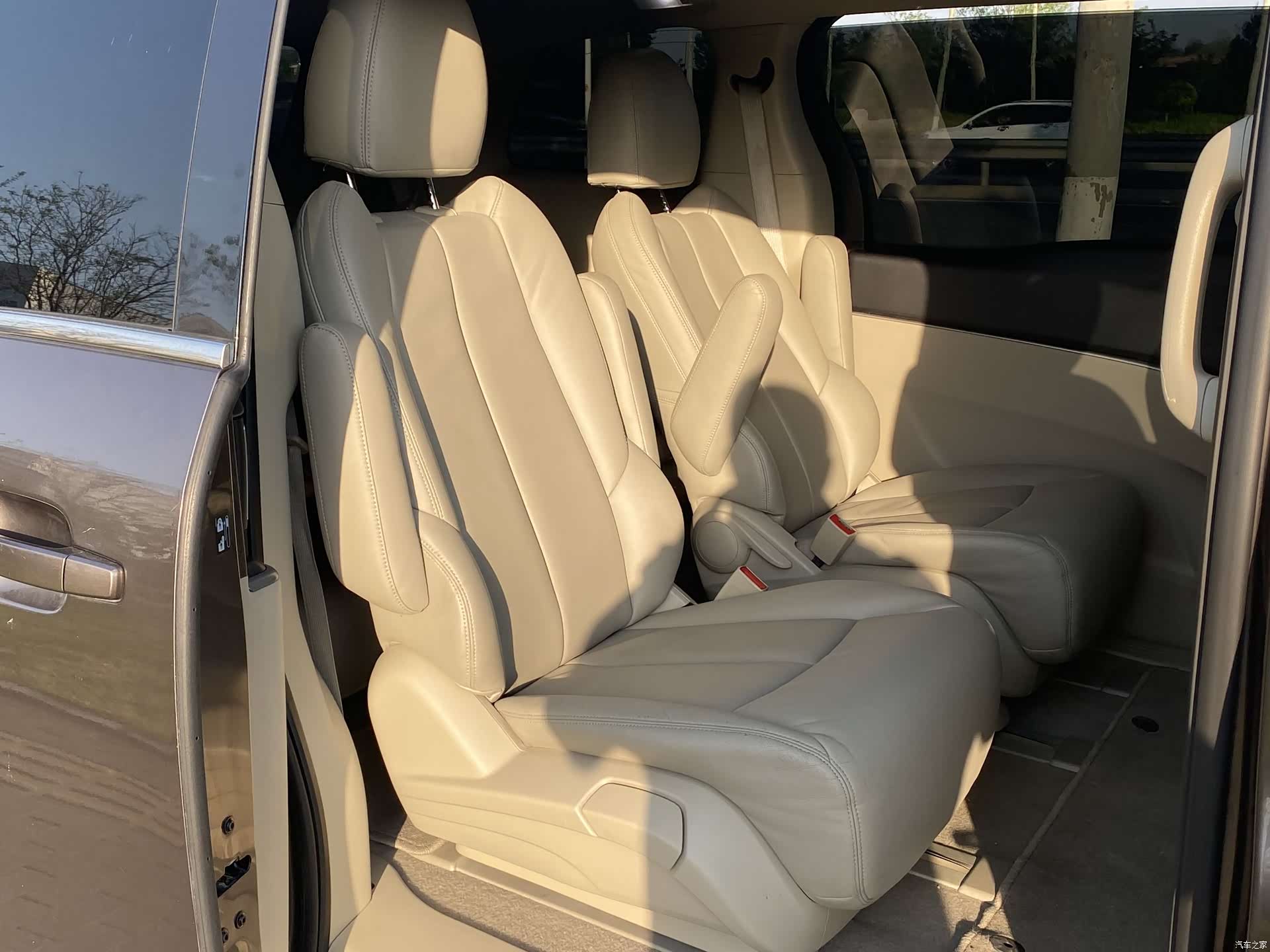 Buick GL8, 2016 8