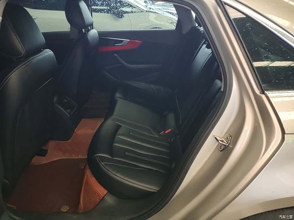 Audi A4L, 2018 17