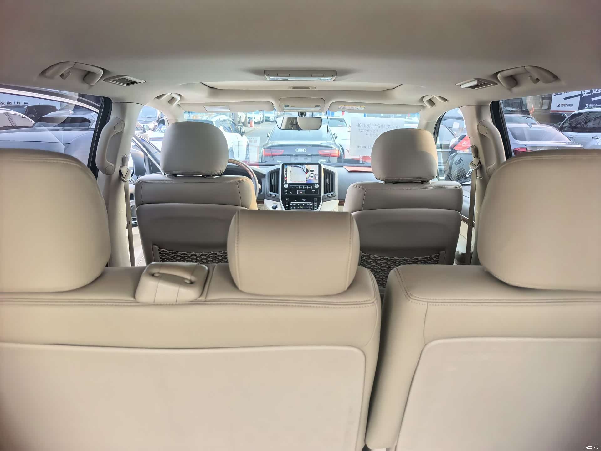 Toyota Land Cruiser, 2018 16