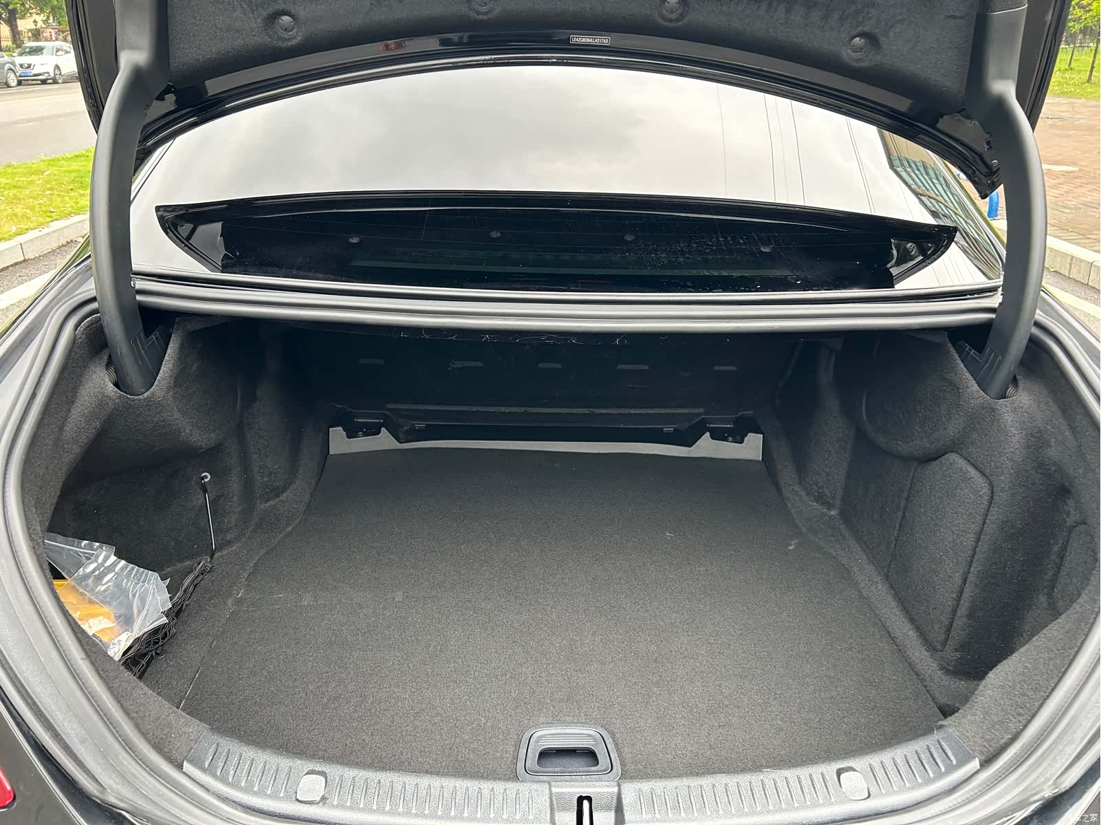 Mercedes-Benz E-Class, 2020 8