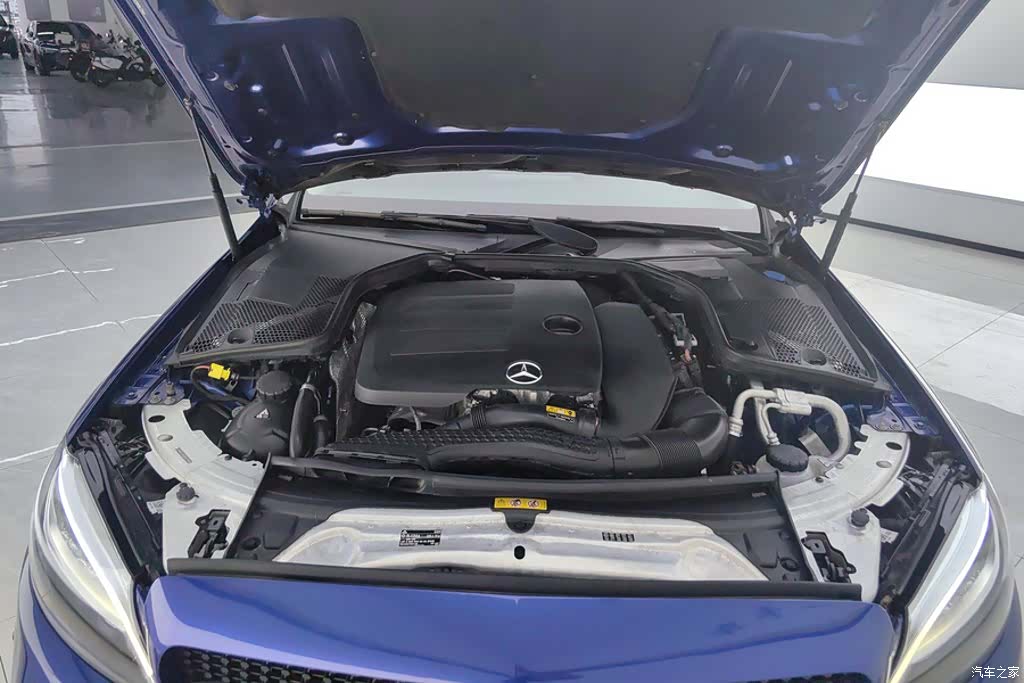 Mercedes-Benz C-Class, 2020 10