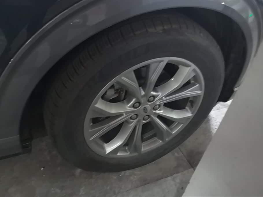Ford Explorer Ford Explorer