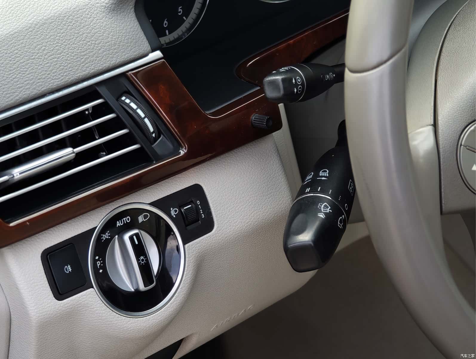 Mercedes-Benz E-Class, 2012 12