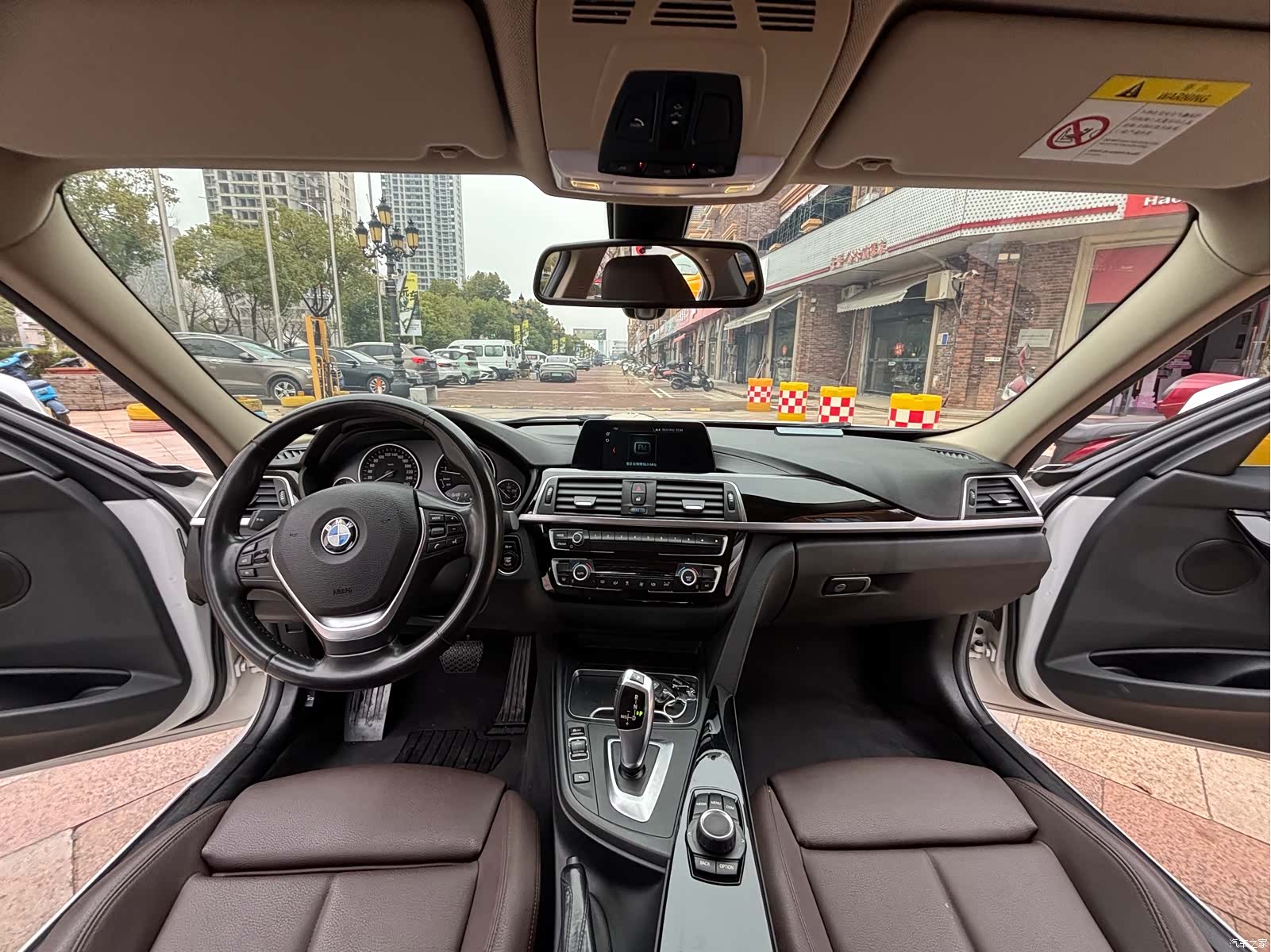 BMW 3 Series, 2018 7