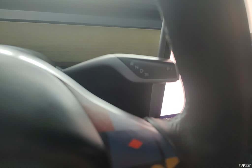 Tesla Model Y, 2022 16