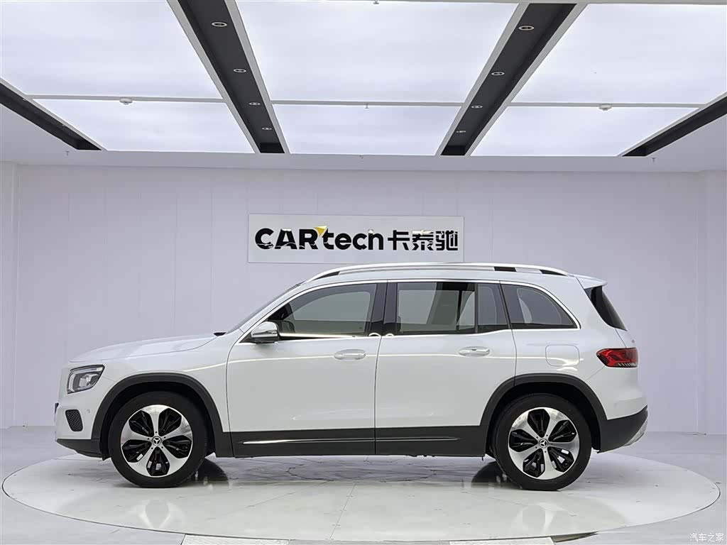 Mercedes-Benz GLB, 2021 8