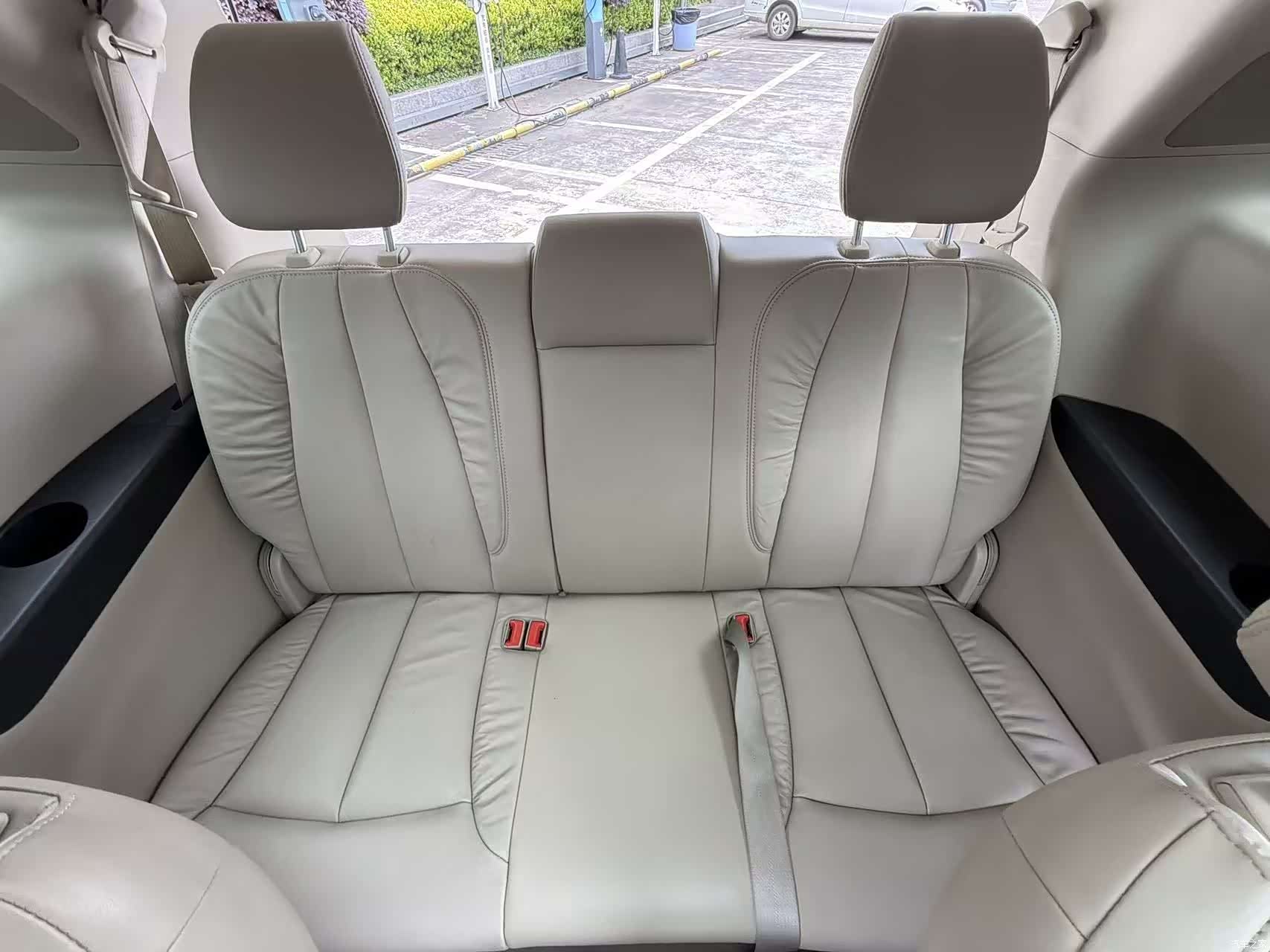 Buick GL8, 2016 17