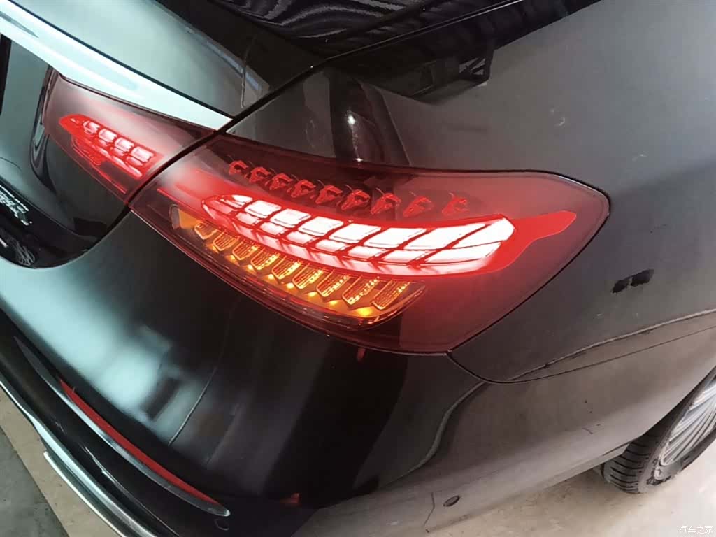 Mercedes-Benz E-Class, 2023 8