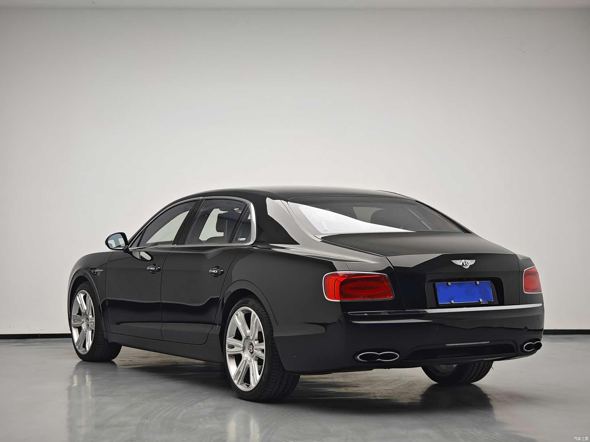 Bentley Flying Spur, 2015 12