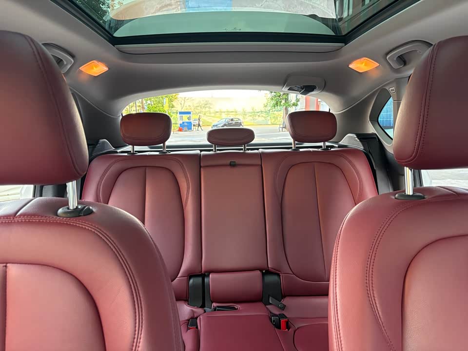 BMW 2 series station wagon