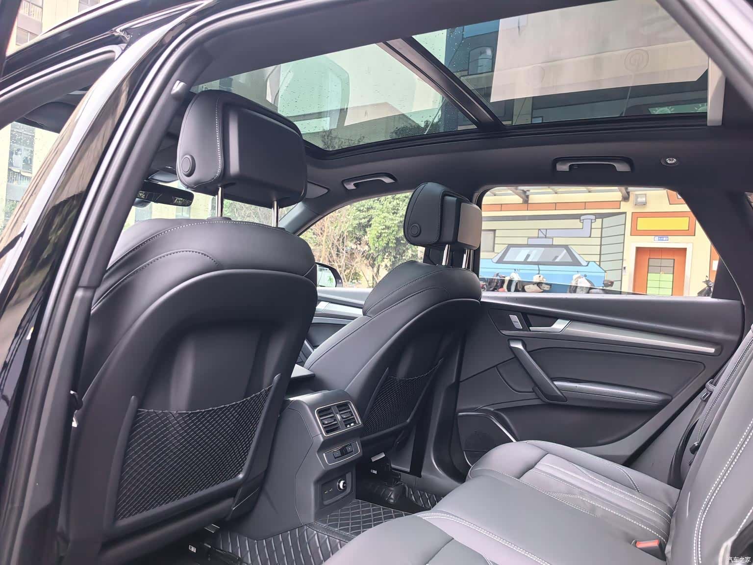 Audi Q5L, 2023 все фото