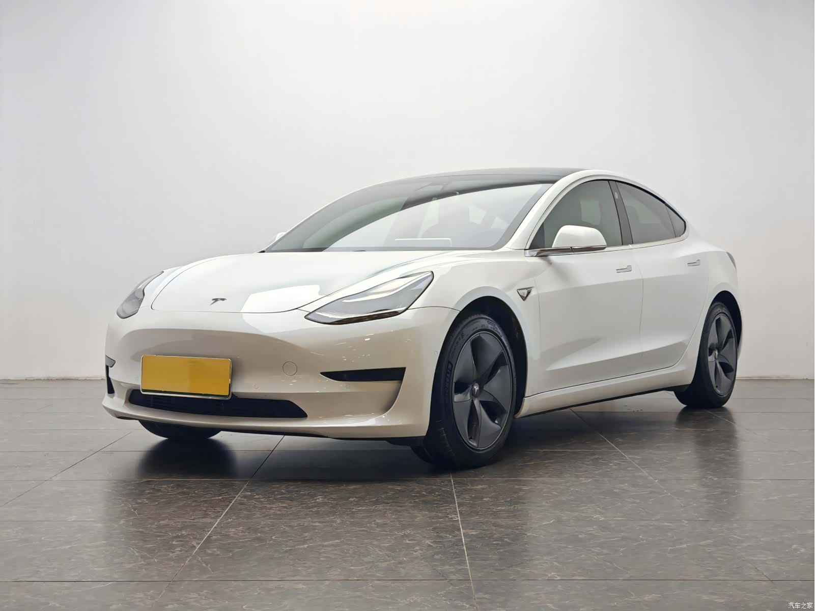 Tesla Model 3, 2020 1