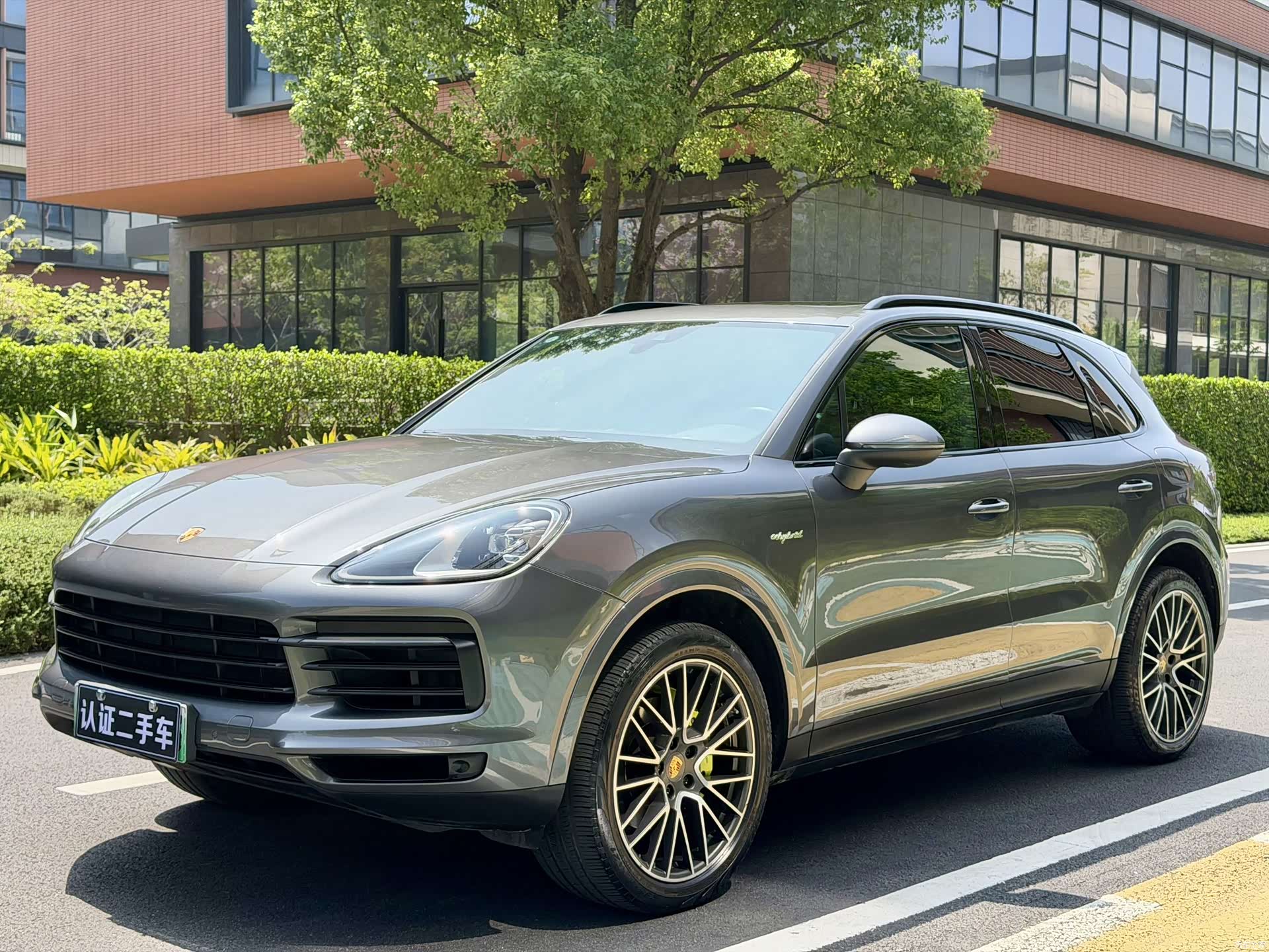 Porsche Cayenne, 2021 1