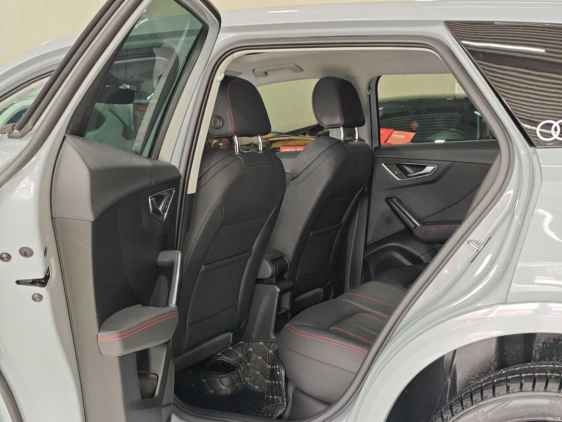 Audi Q2L, 2022 10