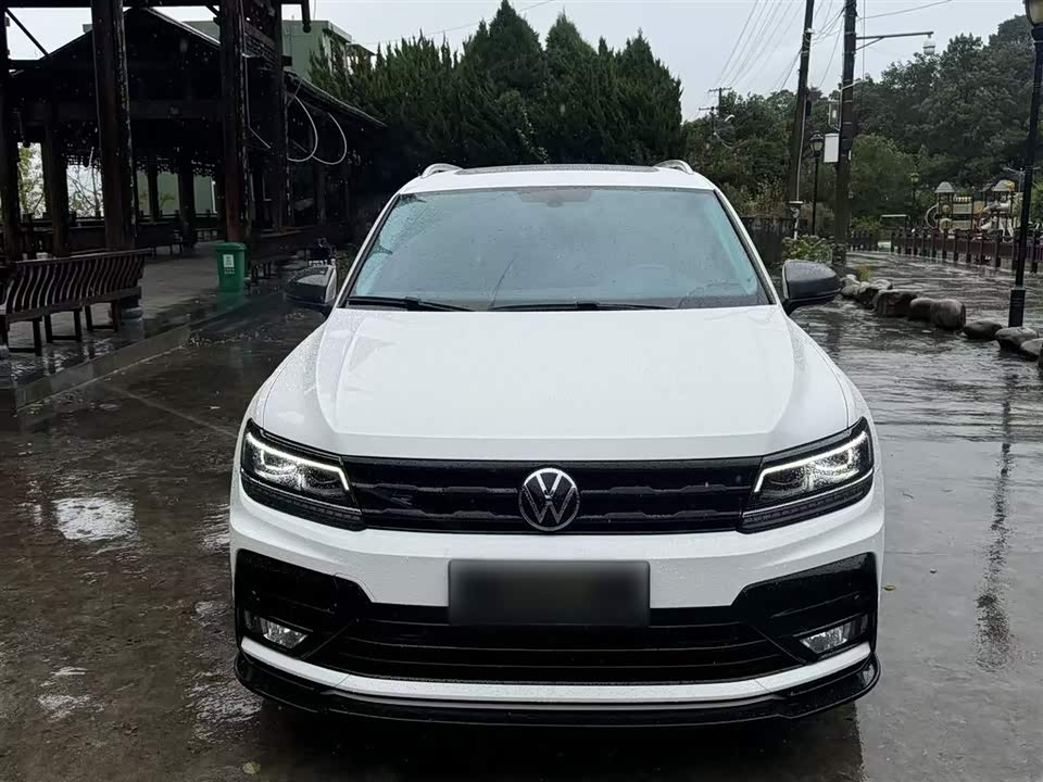 Volkswagen Tiguan L