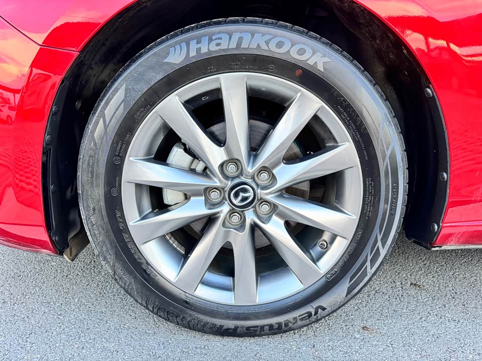 Mazda Atez