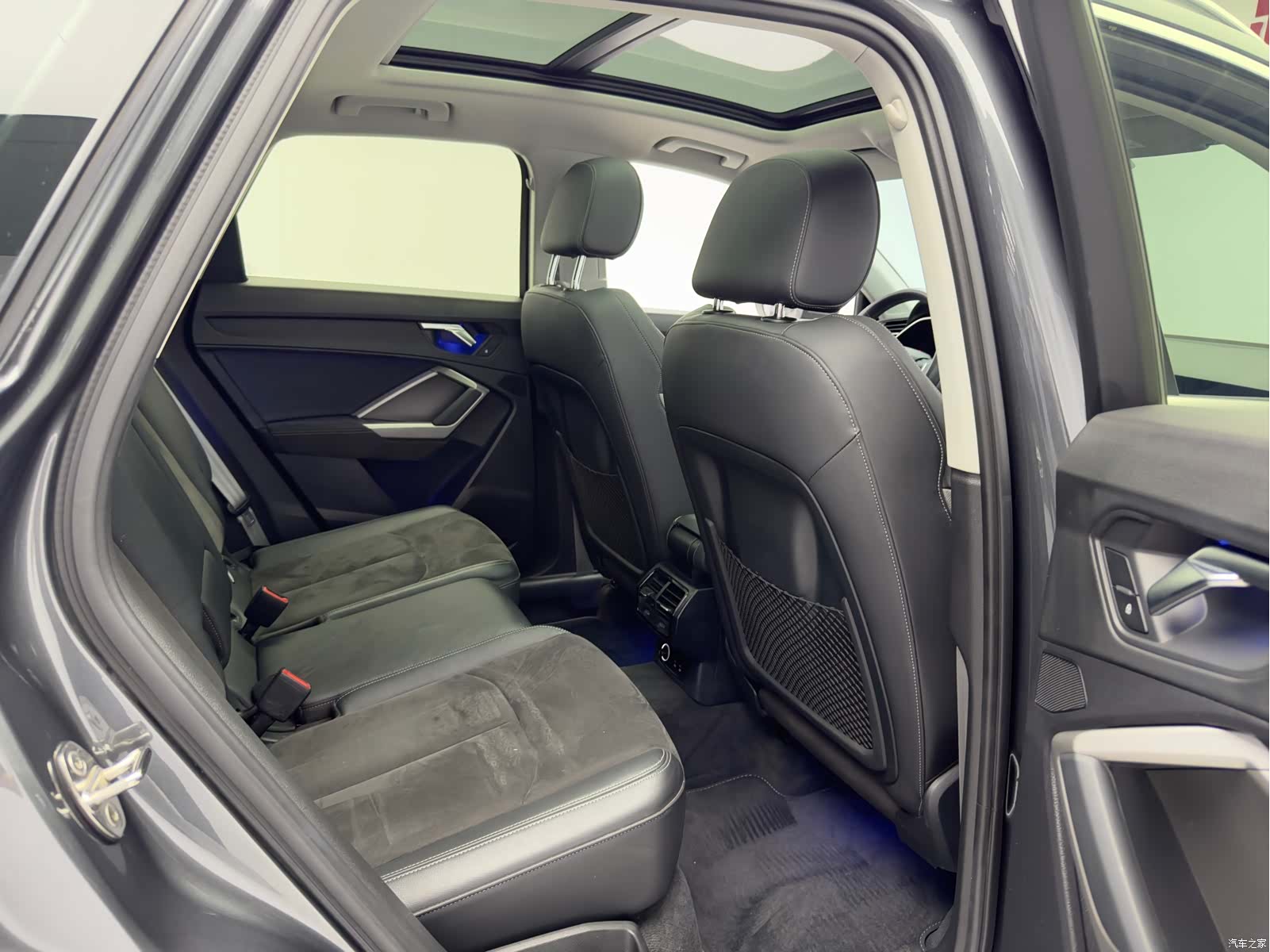 Audi Q3, 2022 13