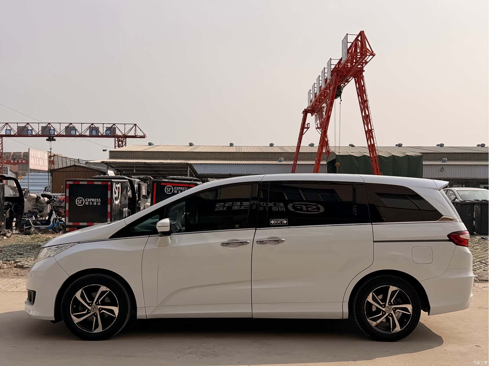 Honda Odyssey, 2015 8
