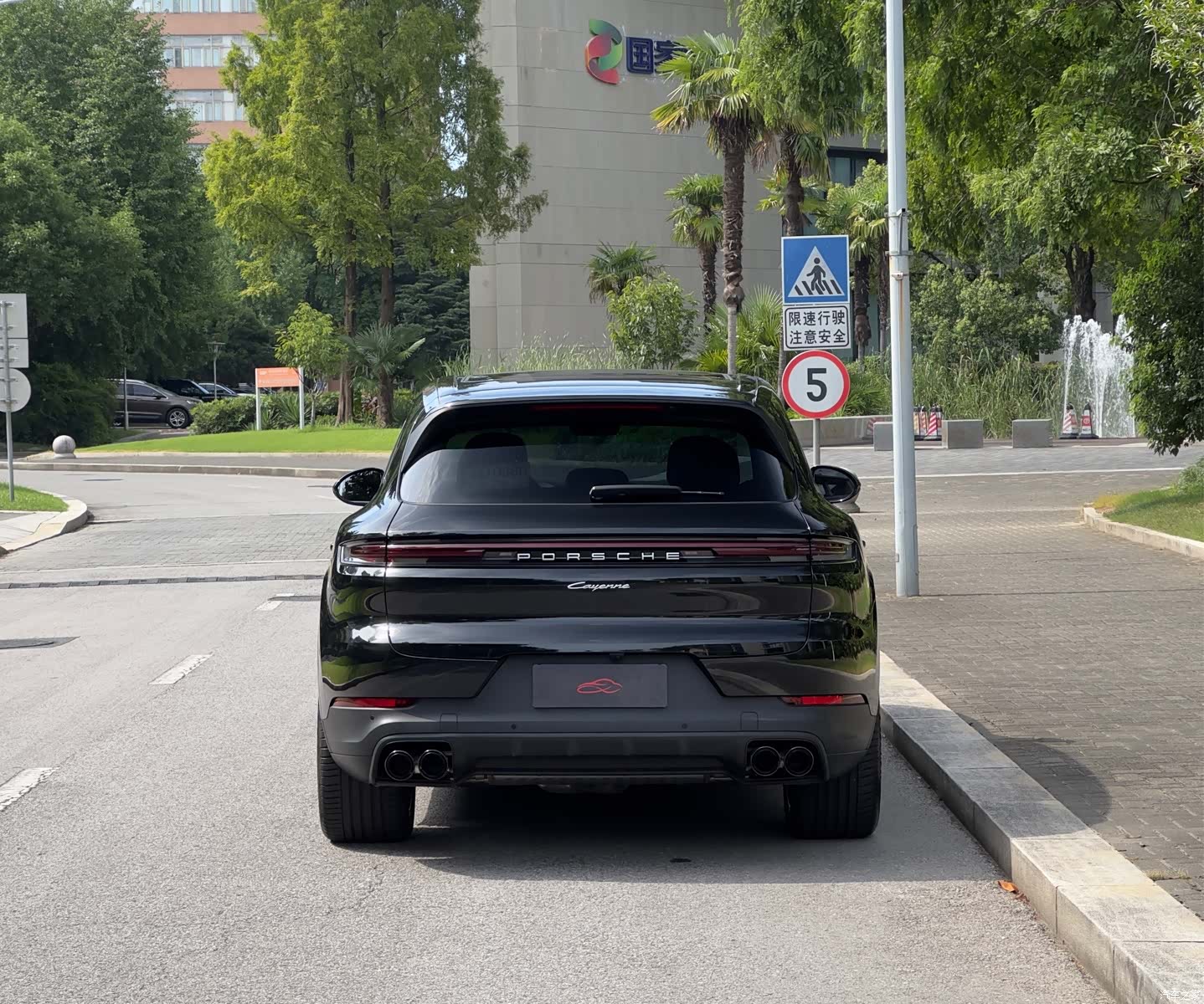 Porsche Cayenne, 2025 4