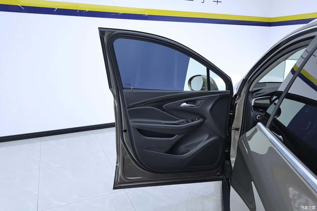 Buick Envision Plus, 2020 7