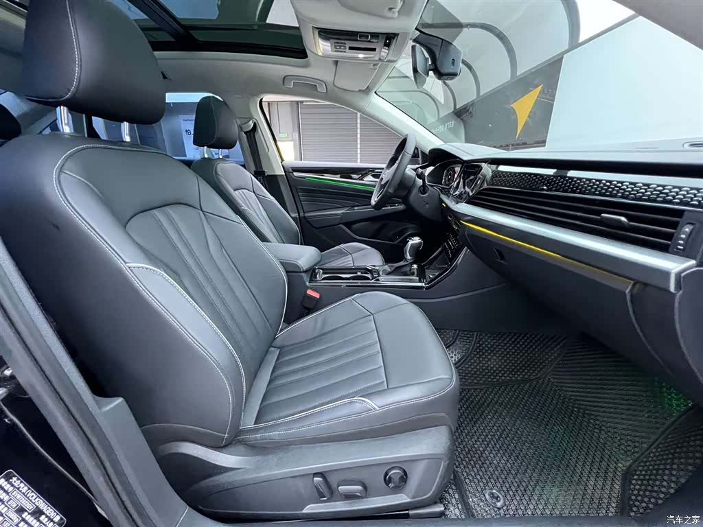 Volkswagen Passat, 2023 18