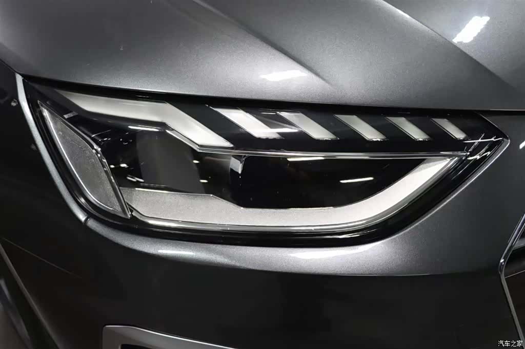 Audi A4L, 2020 11