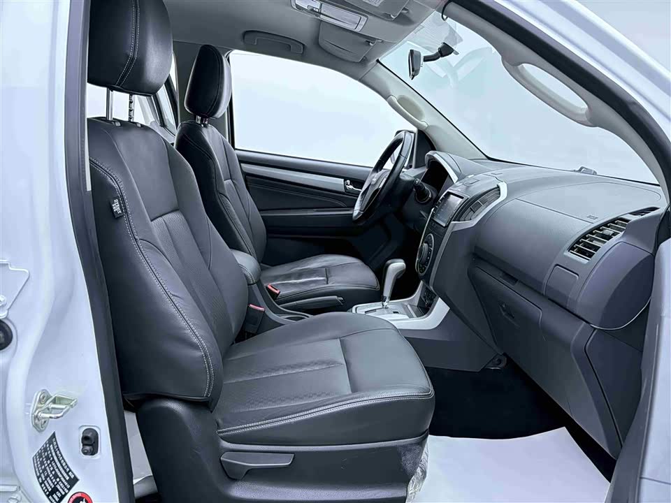 Isuzu mu-X Shepherd Ranger