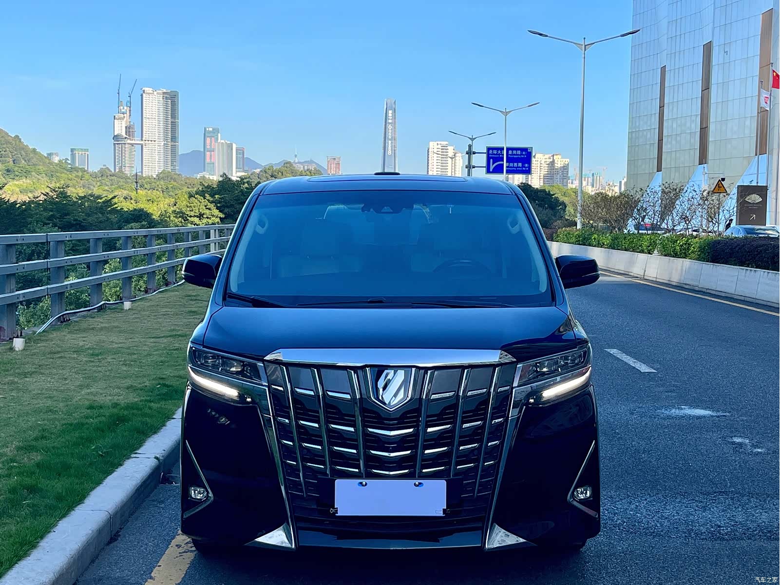 Toyota Alphard, 2020 2