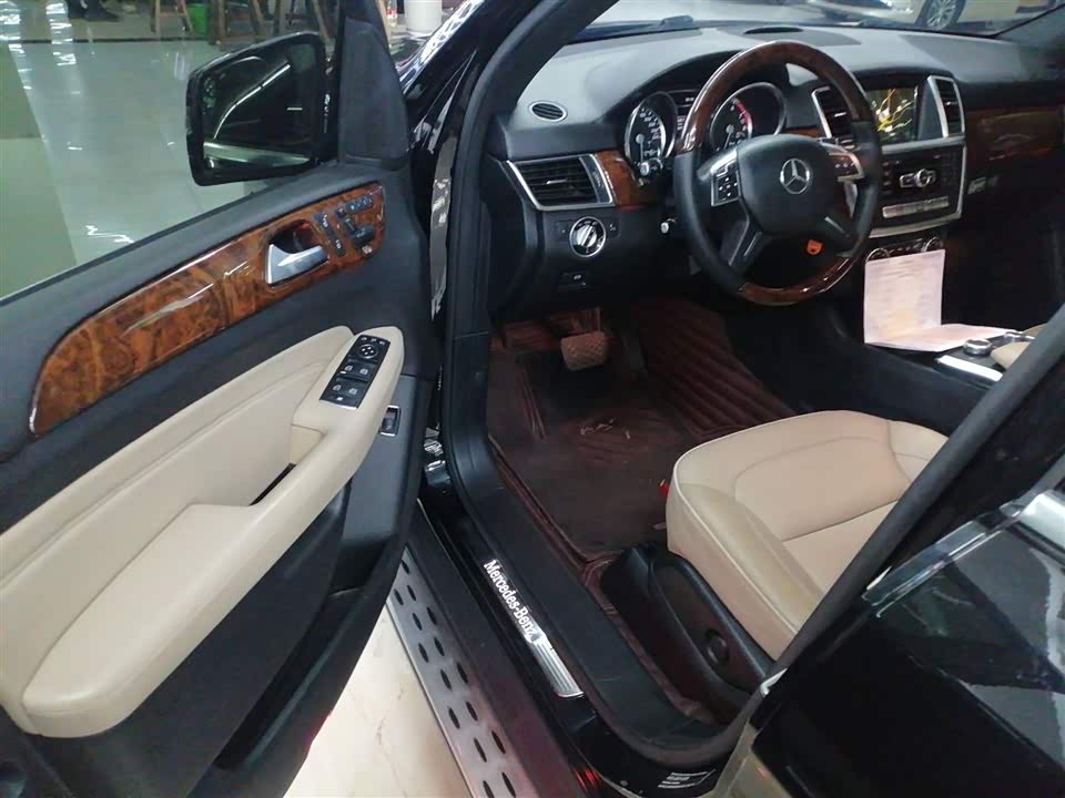 Mercedes-Benz M class