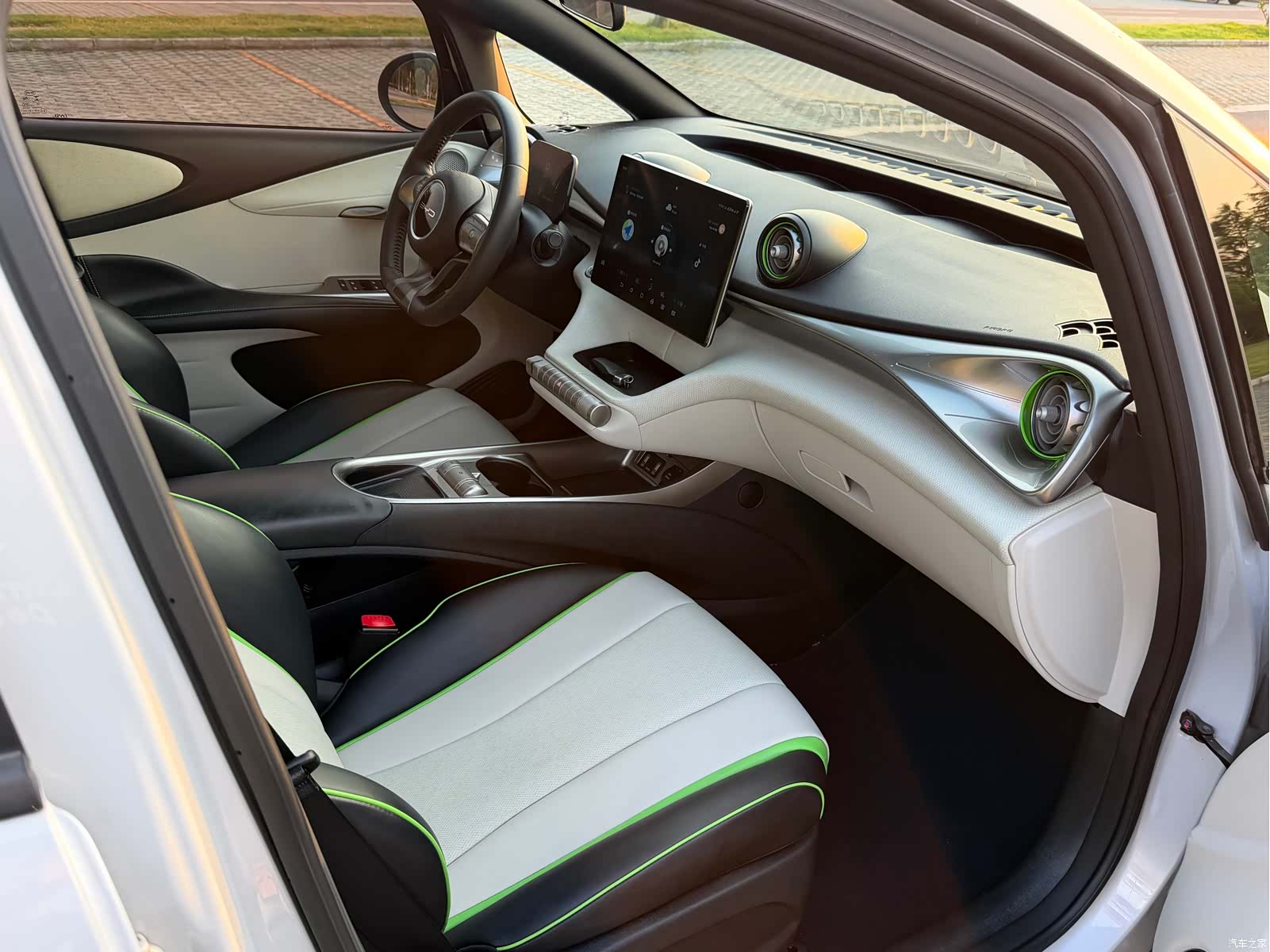 BYD Dolphin, 2022 6