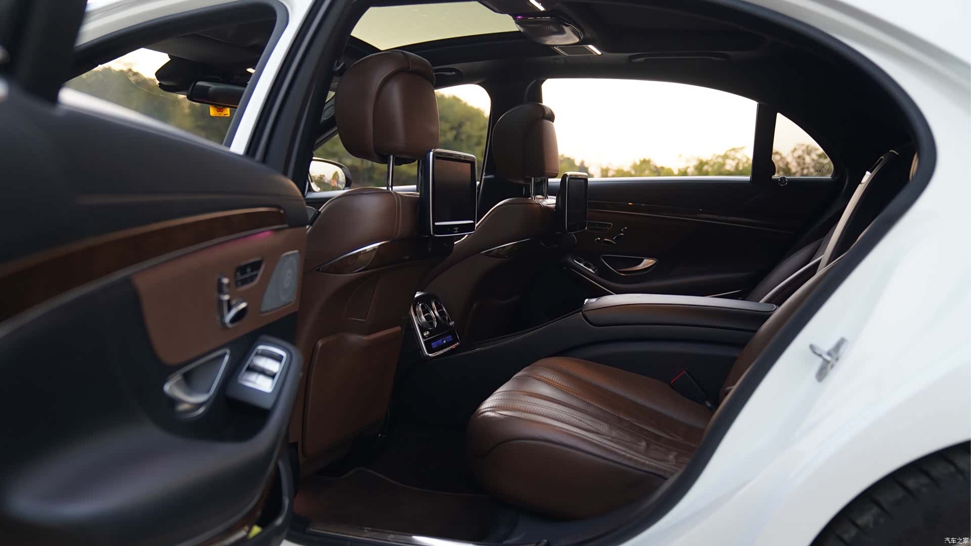 Mercedes-Benz S-Class, 2015 9