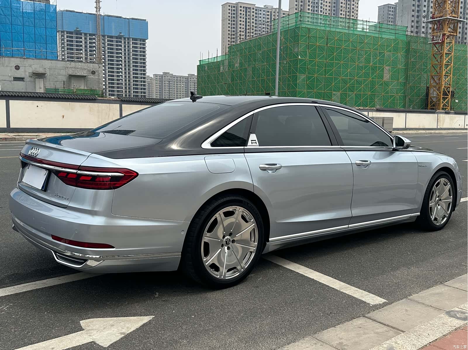 Audi A8L, 2022 7