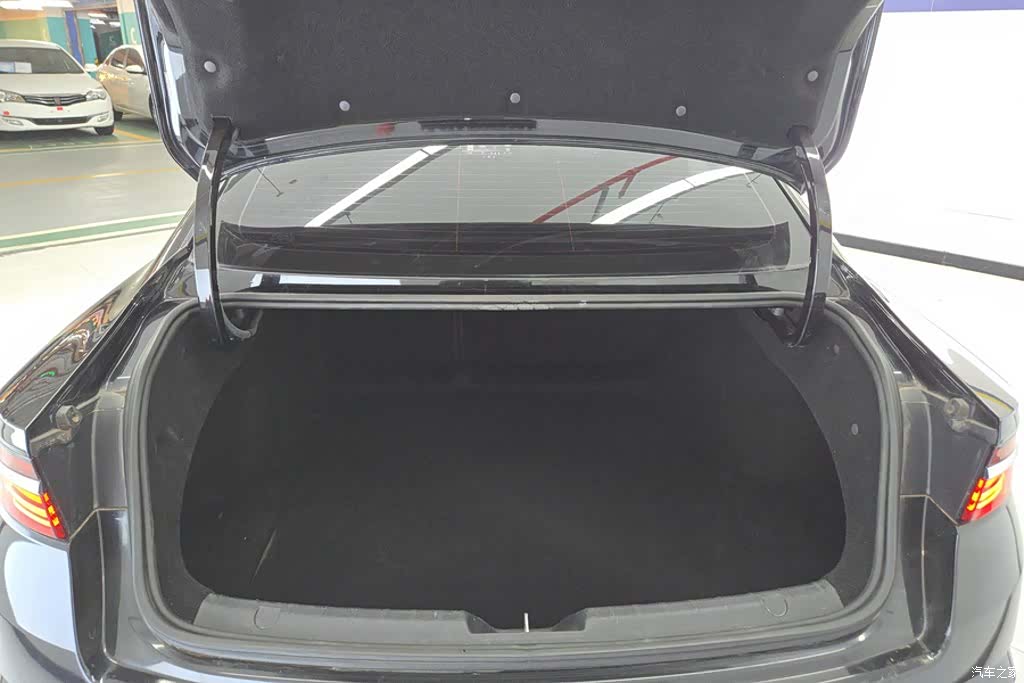 Geely Preface, 2020 4