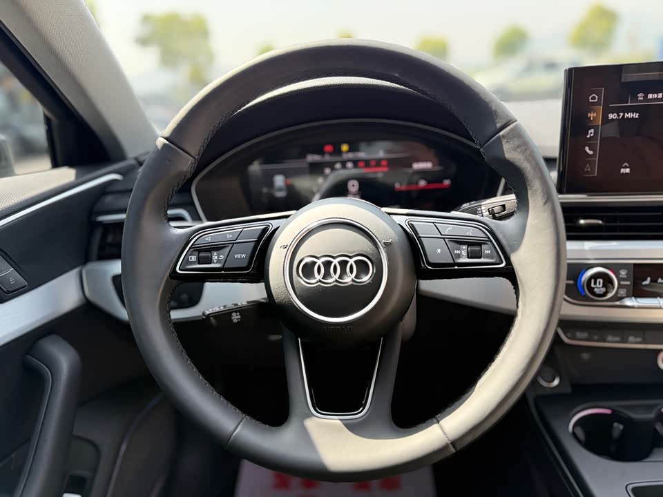 Audi A4L Audi A4L
