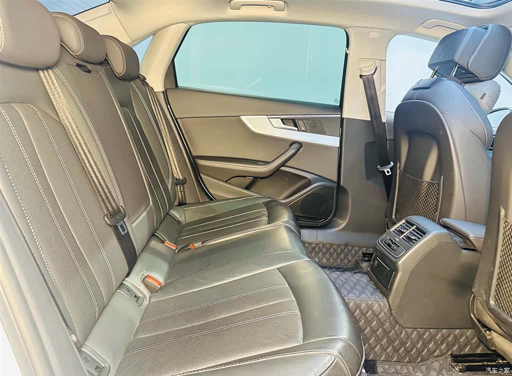 Audi A4L, 2022 8