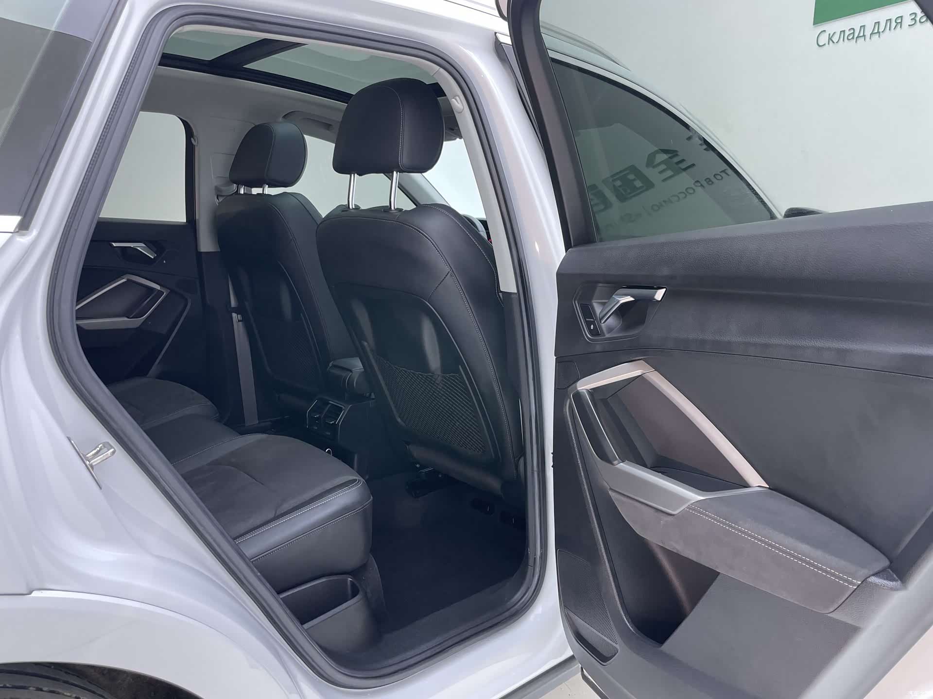 Audi Q3, 2023 9